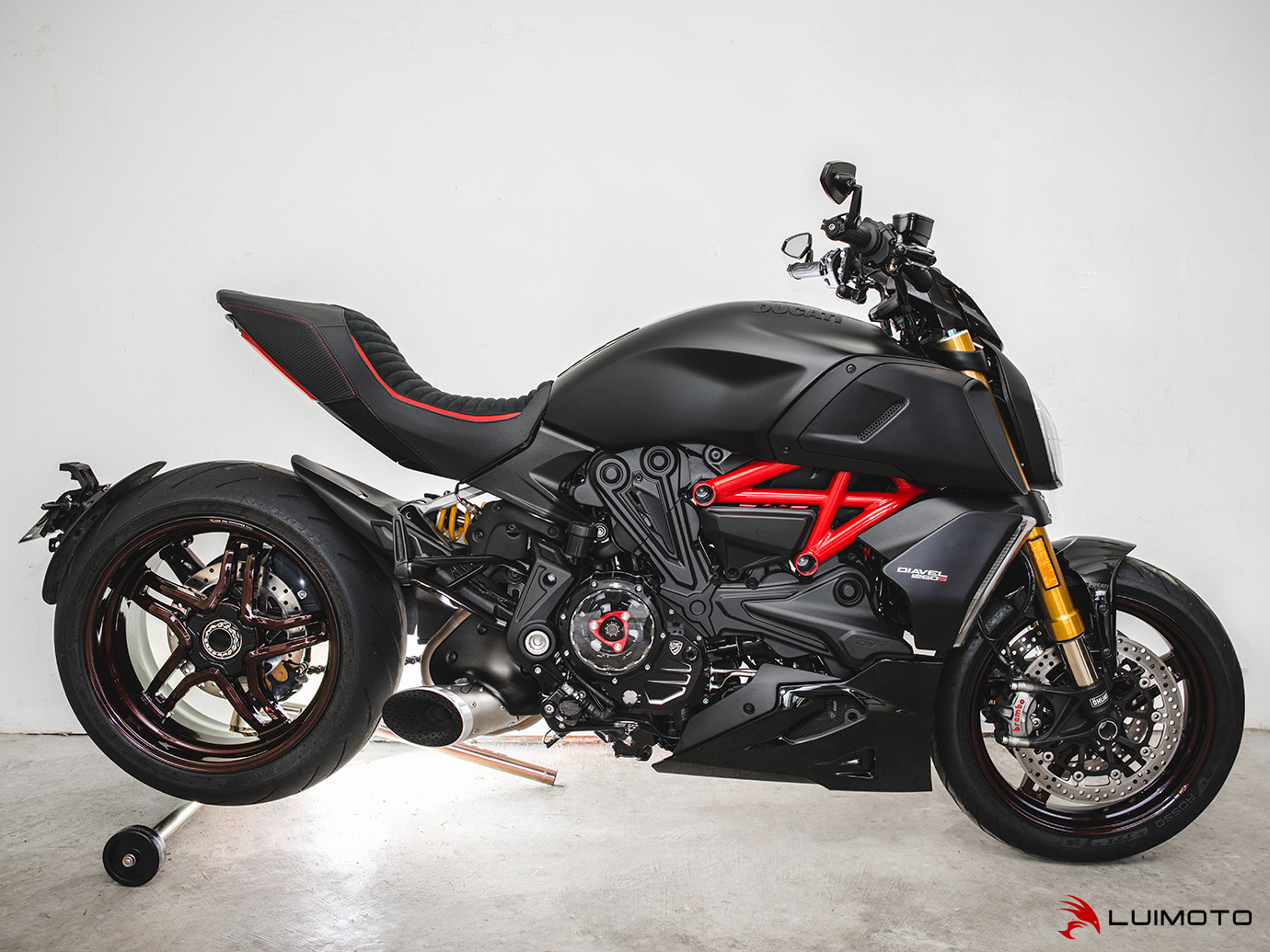 Satulanpäällinen Ducati Diavel 1260 2019-2020 Sport Classic Edition Matalalle Satulalle - Luimoto