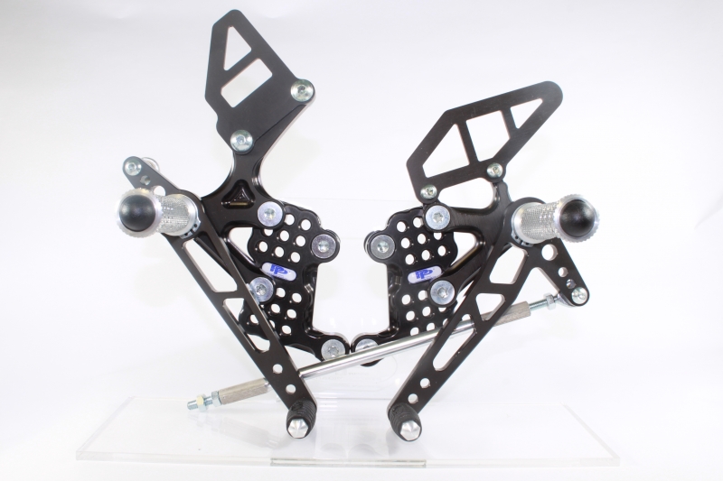 Jalkatappisarja Triumph Speed Triple 1050 2009-2010 - PP Tuning