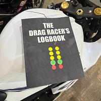 The Drag Racer's Logbook - Kiihdytysajajan Lokikirja