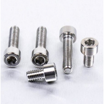 Tankinkorkinpulttisarja Suzuki GSX-R 1000 2007-2011, GSX-R 750 2011->, GSX-R 600 06-07/11-15 Ruostumatonta Terästä - Pro-Bolt